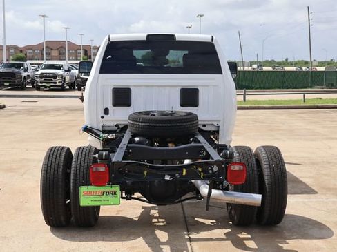 New 2026 RAM 3500 2WD Crew Cab DRW image 6