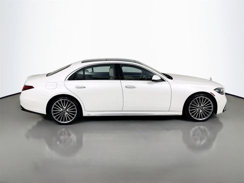 Used 2023 Mercedes-Benz S 500 S 500 image 8