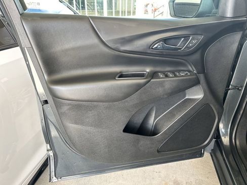 Used 2020 Chevrolet Equinox LT image 10