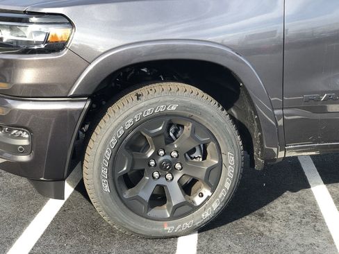 New 2026 RAM 1500 4x4 Crew Cab image 10