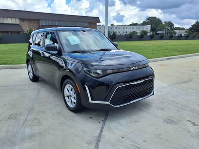 Used 2025 Kia Soul LX w/ LX Technology Package