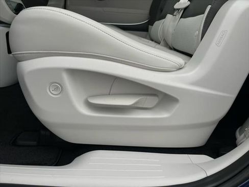 New 2026 Hyundai Ioniq 9 SEL image 32