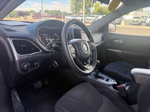 Used 2020 Jeep Cherokee Latitude AWD/4WD image 67