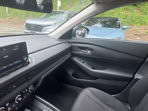 Used 2024 Honda Accord LX image 9