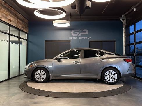 Used 2020 Nissan Sentra S image 6