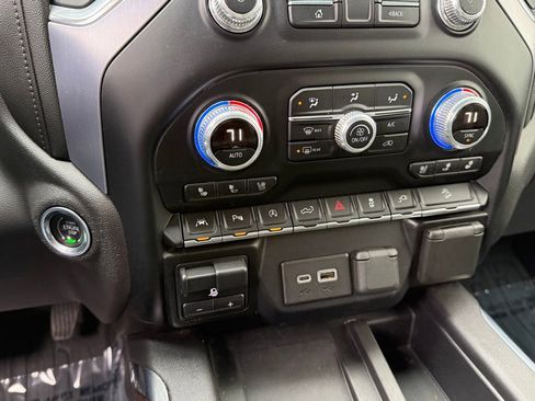 Used 2019 GMC Sierra 1500 SLT w/ SLT Premium Plus Package image 21