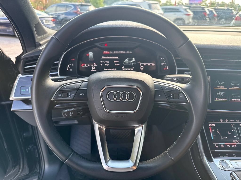 Used 2021 Audi Q7 3.0T Prestige w/ Prestige Package AWD/4WD image 15
