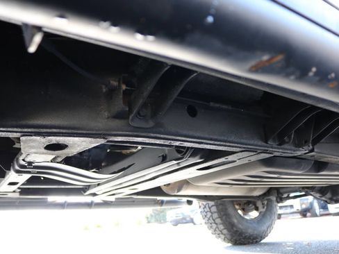 Used 2003 HUMMER H2 Base 4dr 4WD SUV w/ Preferred Equipment Group image 30