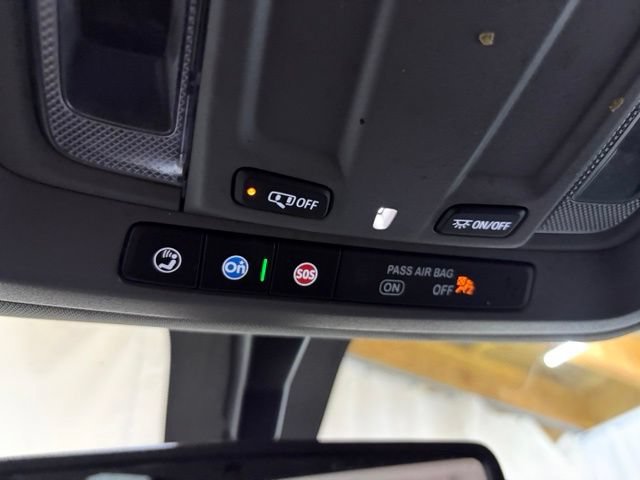 Used 2022 Chevrolet Silverado 2500 Custom w/ Custom Value Package AWD/4WD image 35