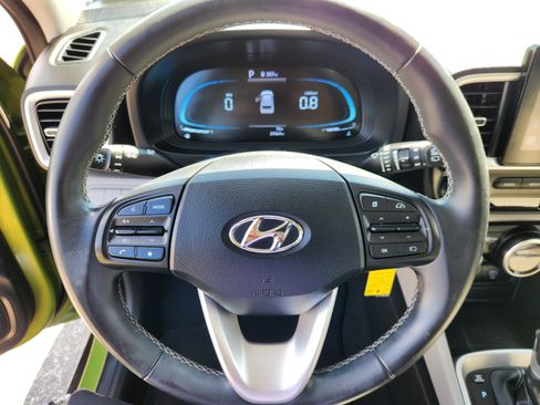 Certified 2023 Hyundai Venue SEL w/ Cargo Package FWD image 9