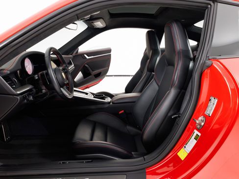 Used 2021 Porsche 911 Turbo S image 15