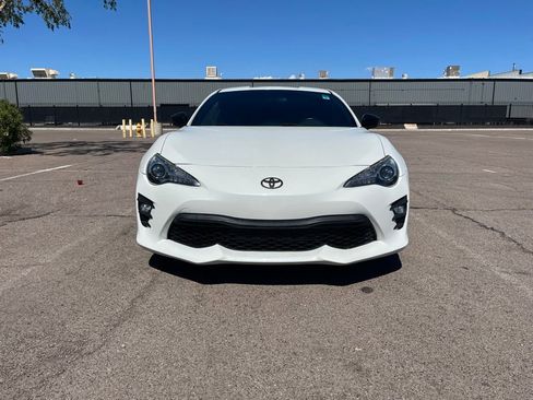 Used 2017 Toyota 86 860 Special Edition image 3