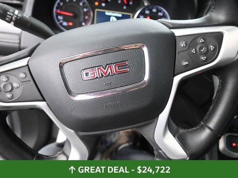 Used 2023 GMC Acadia SLT image 40