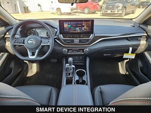 New 2025 Nissan Altima 2.5 SR image 19