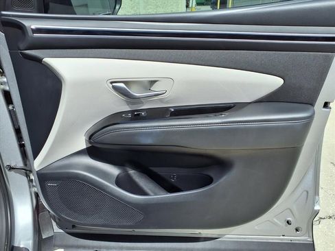 Used 2022 Hyundai Tucson Limited AWD/4WD image 11