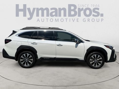 Certified 2025 Subaru Outback Touring XT AWD/4WD image 2