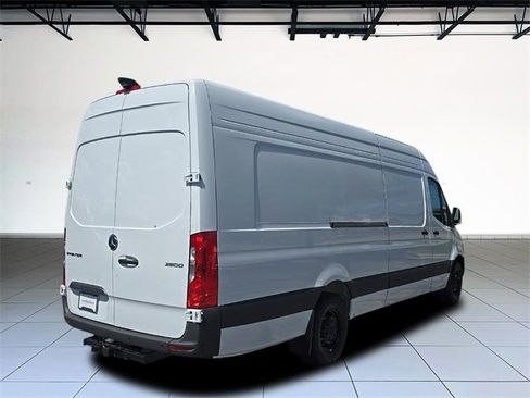 New 2025 Mercedes-Benz Sprinter 2500 image 4