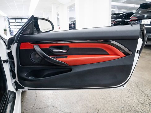 Used 2015 BMW M4 Coupe image 21