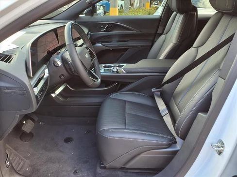 New 2026 Cadillac Lyriq Sport image 13