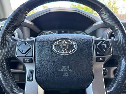 Used 2017 Toyota Tacoma SR5 w/ Tow Package AWD/4WD image 22