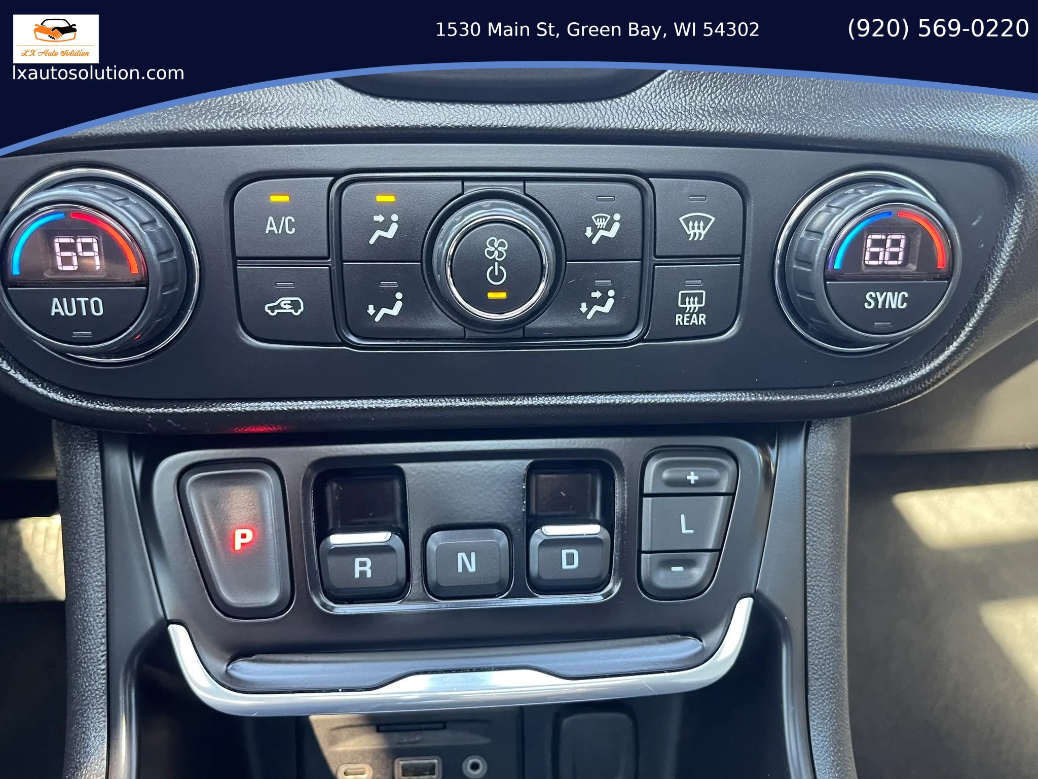 Used 2020 GMC Terrain Denali w/ GMC Pro Grade Package AWD/4WD image 24