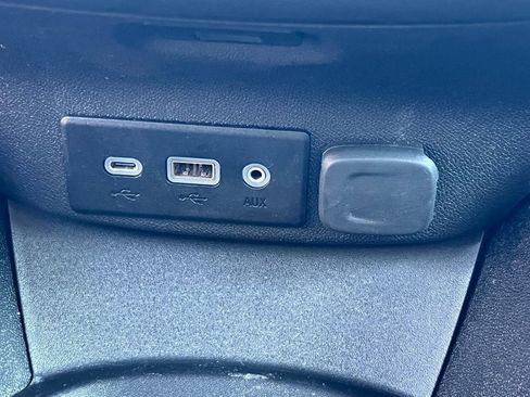 Used 2023 Chevrolet Malibu LS image 21