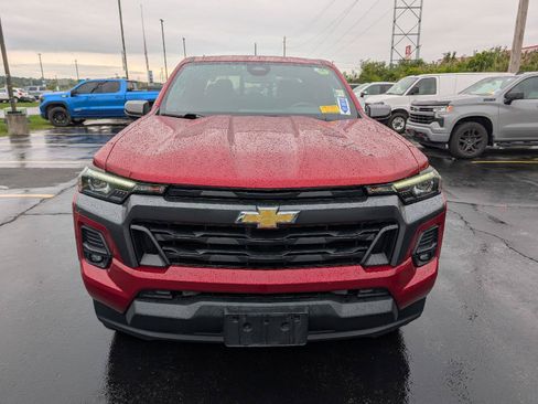 Used 2023 Chevrolet Colorado LT w/ LT Convenience Package III AWD/4WD image 2