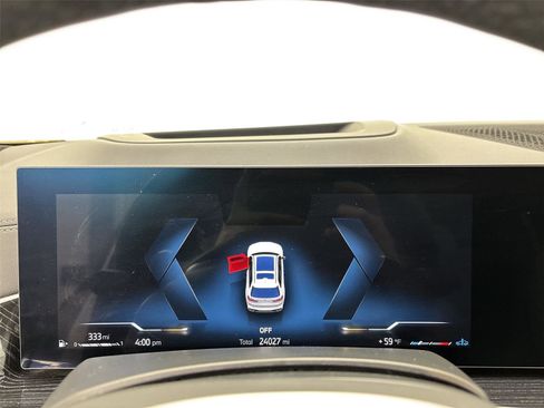 Used 2025 BMW X7 xDrive40i AWD/4WD image 28