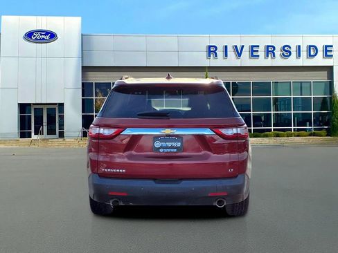 Used 2020 Chevrolet Traverse LT image 5