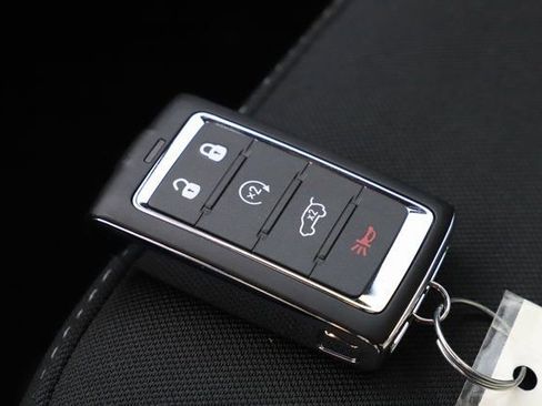 New 2025 Jeep Grand Cherokee L Laredo w/ Luxury Tech Group I AWD/4WD image 33