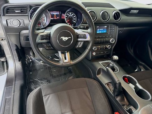 Used 2018 Ford Mustang Coupe RWD image 24