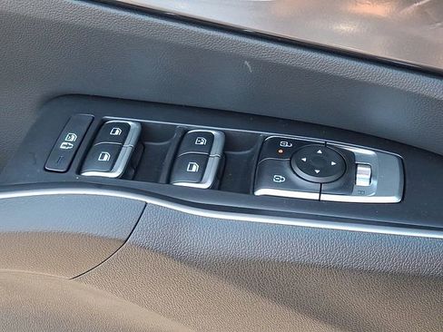 Used 2025 Kia Sorento S w/ Panoramic Sunroof Package image 26