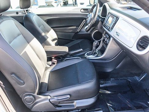 Used 2017 Volkswagen Beetle 1.8T SE image 18