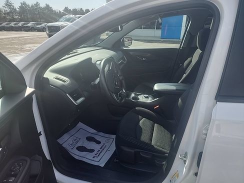 Used 2022 GMC Terrain SLE AWD/4WD image 11