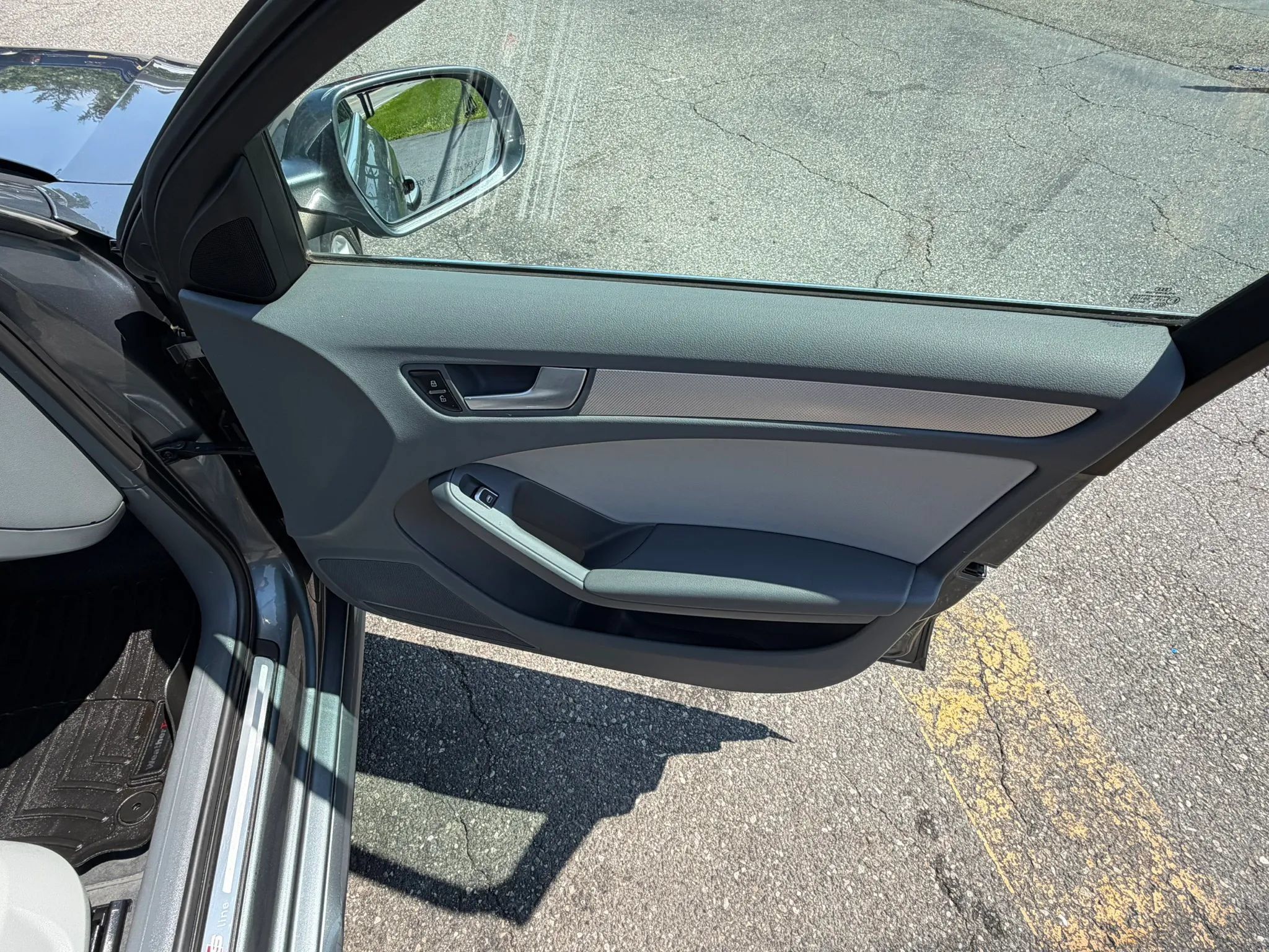 Used 2014 Audi A4 2.0T Premium w/ Audi MMI Navigation AWD/4WD image 33