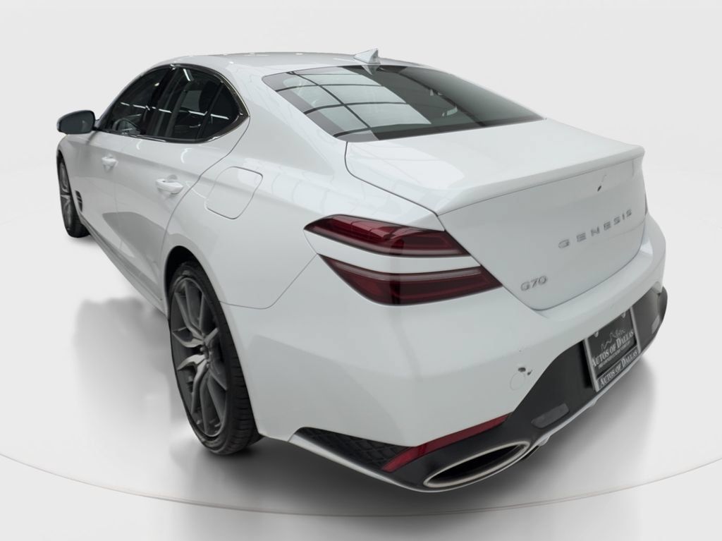 Used 2026 Genesis G70 2.5T RWD image 10