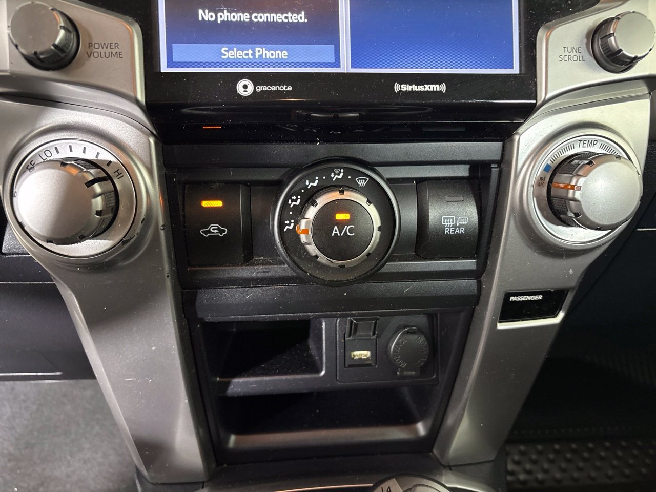 Used 2021 Toyota 4Runner SR5 AWD/4WD image 17