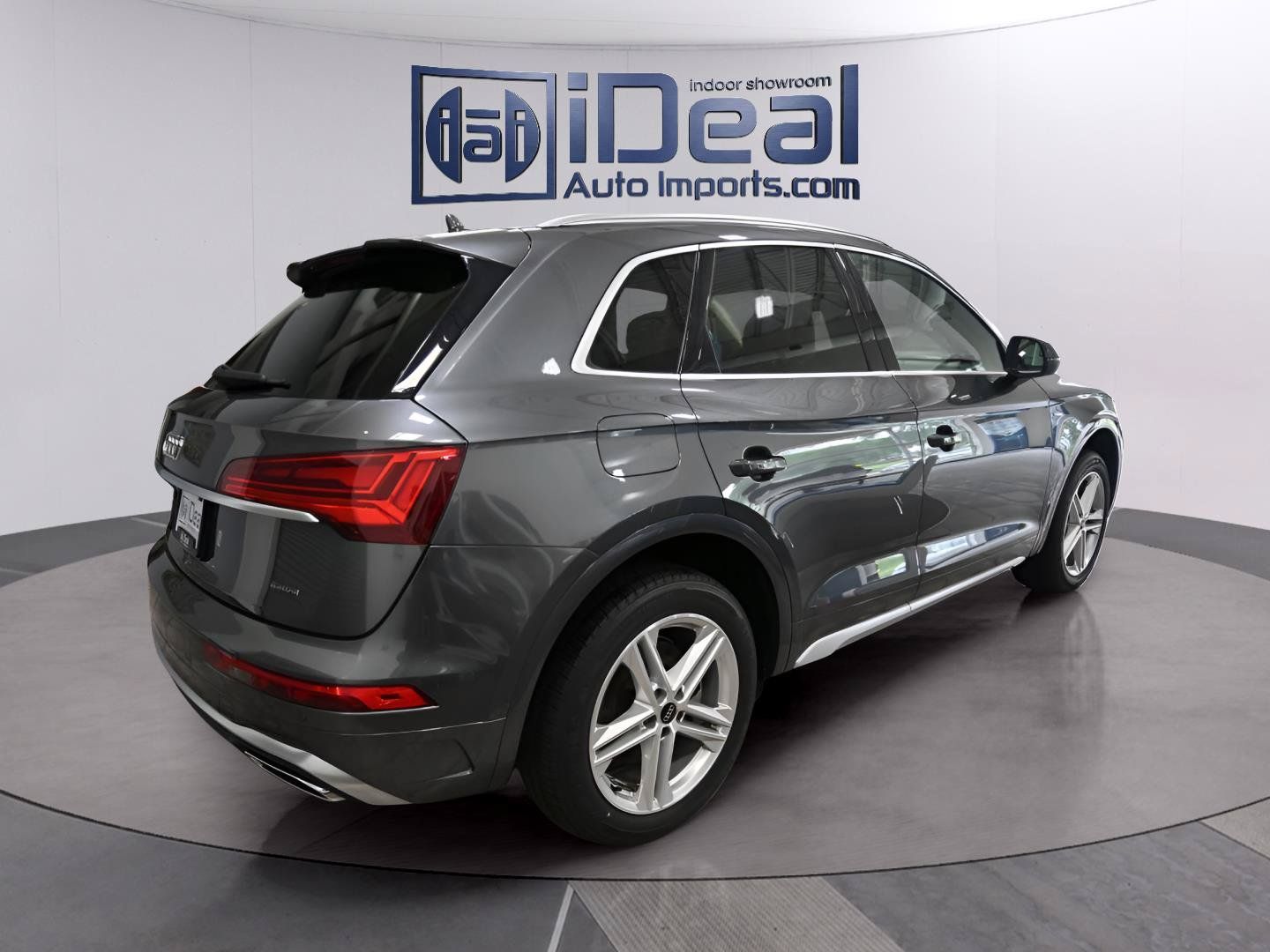 Used 2023 Audi Q5 e Premium Plus AWD/4WD image 5
