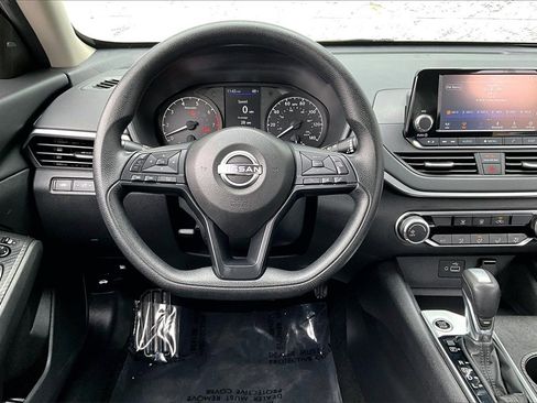 Certified 2024 Nissan Altima 2.5 S image 4