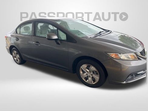 Used 2013 Honda Civic LX image 2