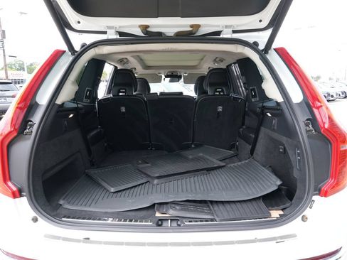 Used 2017 Volvo XC90 T8 Inscription w/ Luxury Package AWD/4WD image 15
