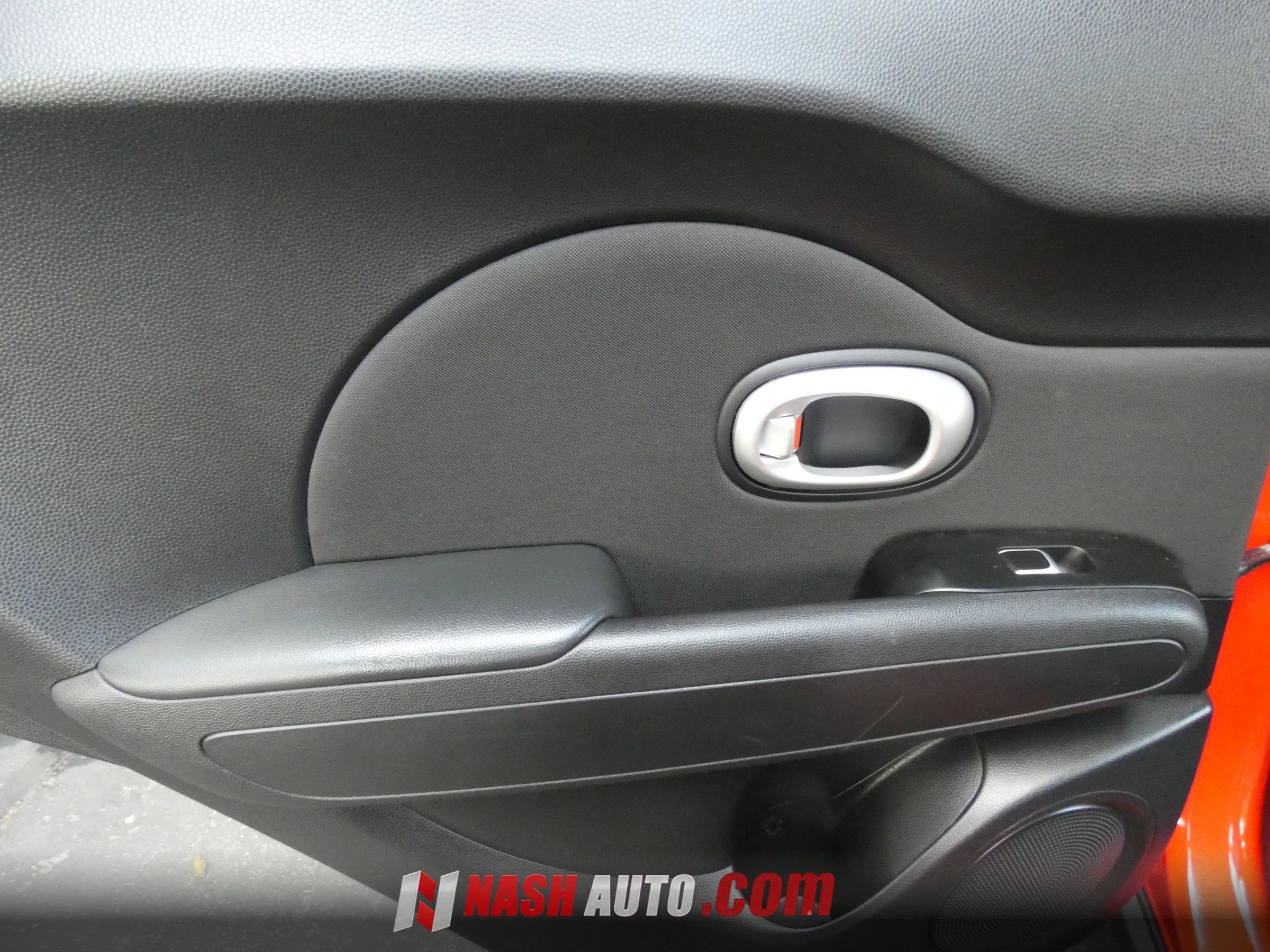 Used 2018 Kia Soul + FWD image 40