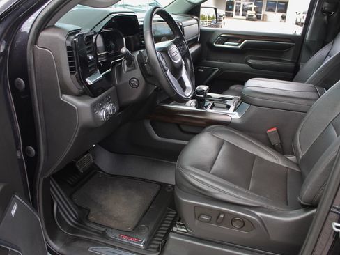 Used 2023 GMC Sierra 1500 SLT w/ SLT Premium Plus Package AWD/4WD image 15