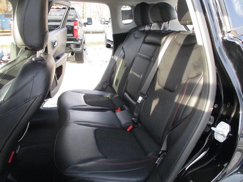 Used 2018 Jeep Compass Trailhawk w/ Cold Weather Group image 29