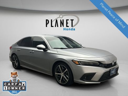 Used 2023 Honda Civic Touring image 1