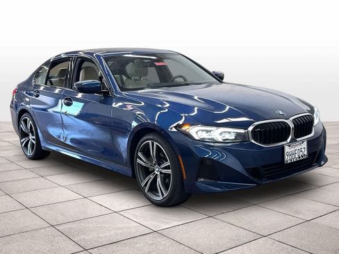 Used 2023 BMW 330i Sedan w/ Parking Assistance Package RWD image 2
