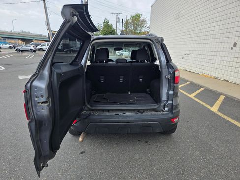 Used 2019 Ford EcoSport SE AWD/4WD image 9