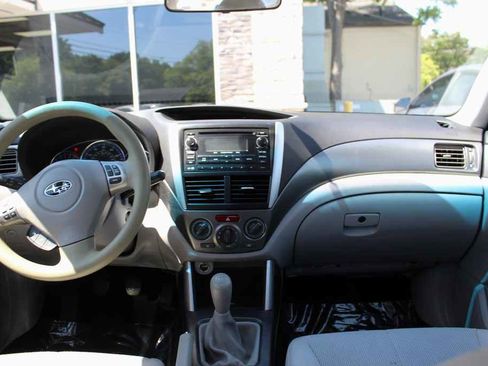 Used 2013 Subaru Forester 2.5X AWD/4WD image 25