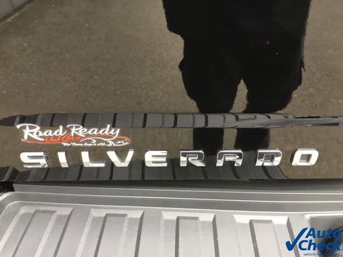 Used 2016 Chevrolet Silverado 3500 High Country w/ Duramax Plus Package image 18