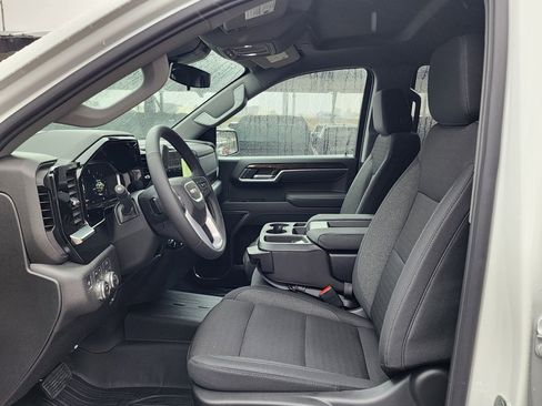 New 2026 GMC Sierra 1500 Elevation w/ LPO, Elevation Black Package image 16